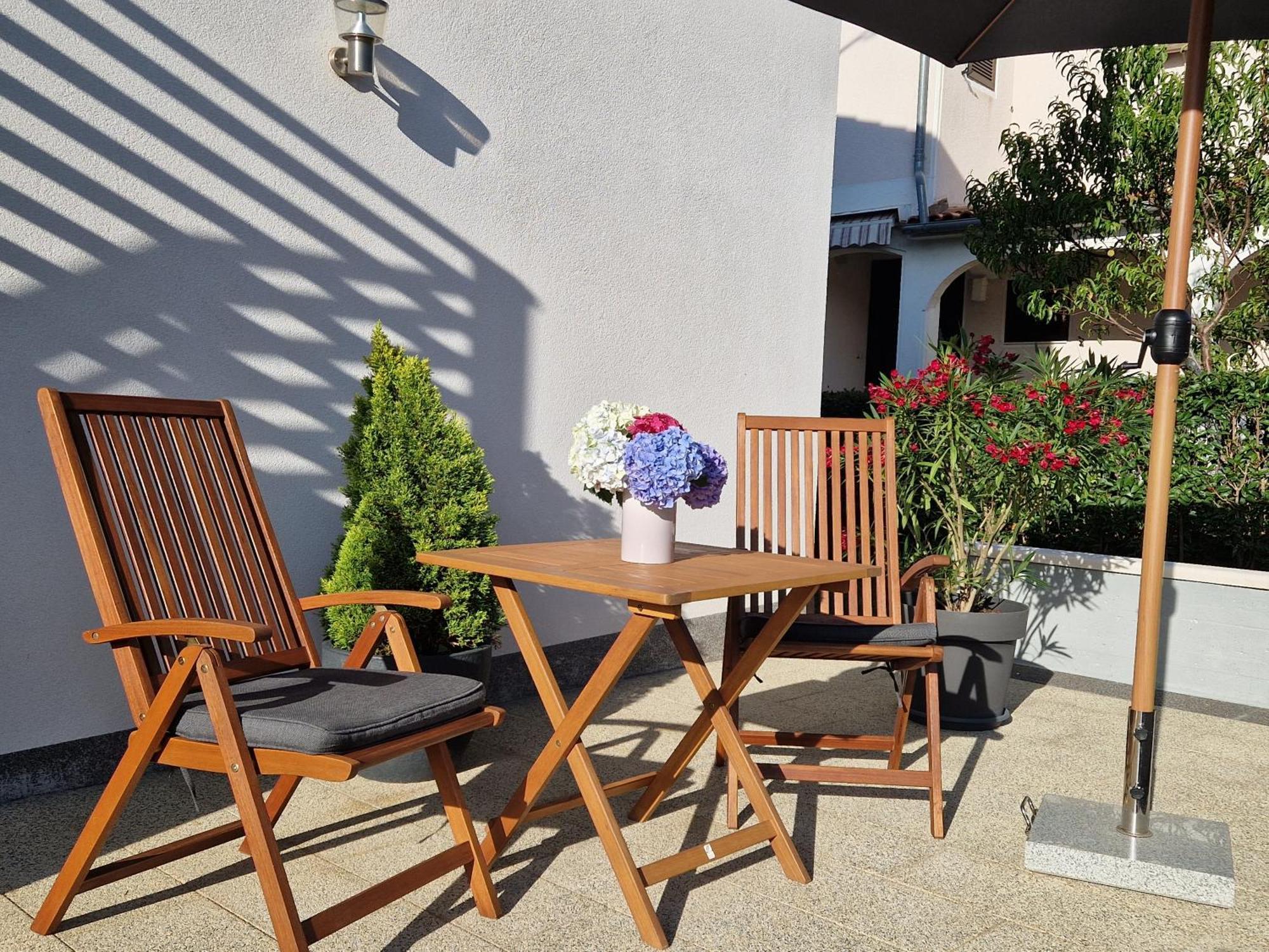 Apartmani Melanie Porec Esterno foto